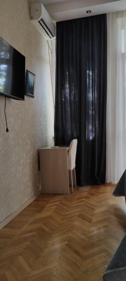 Tranquil Apartment In Vake Tbilisi Exterior photo